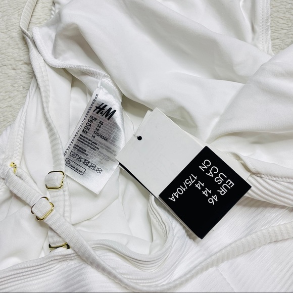 H&M White Swimsuit - Picture 3 of 3